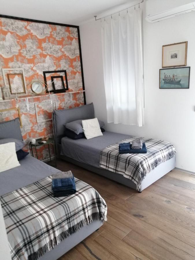 Via Dei Dori B&B ミラーノ エクステリア 写真